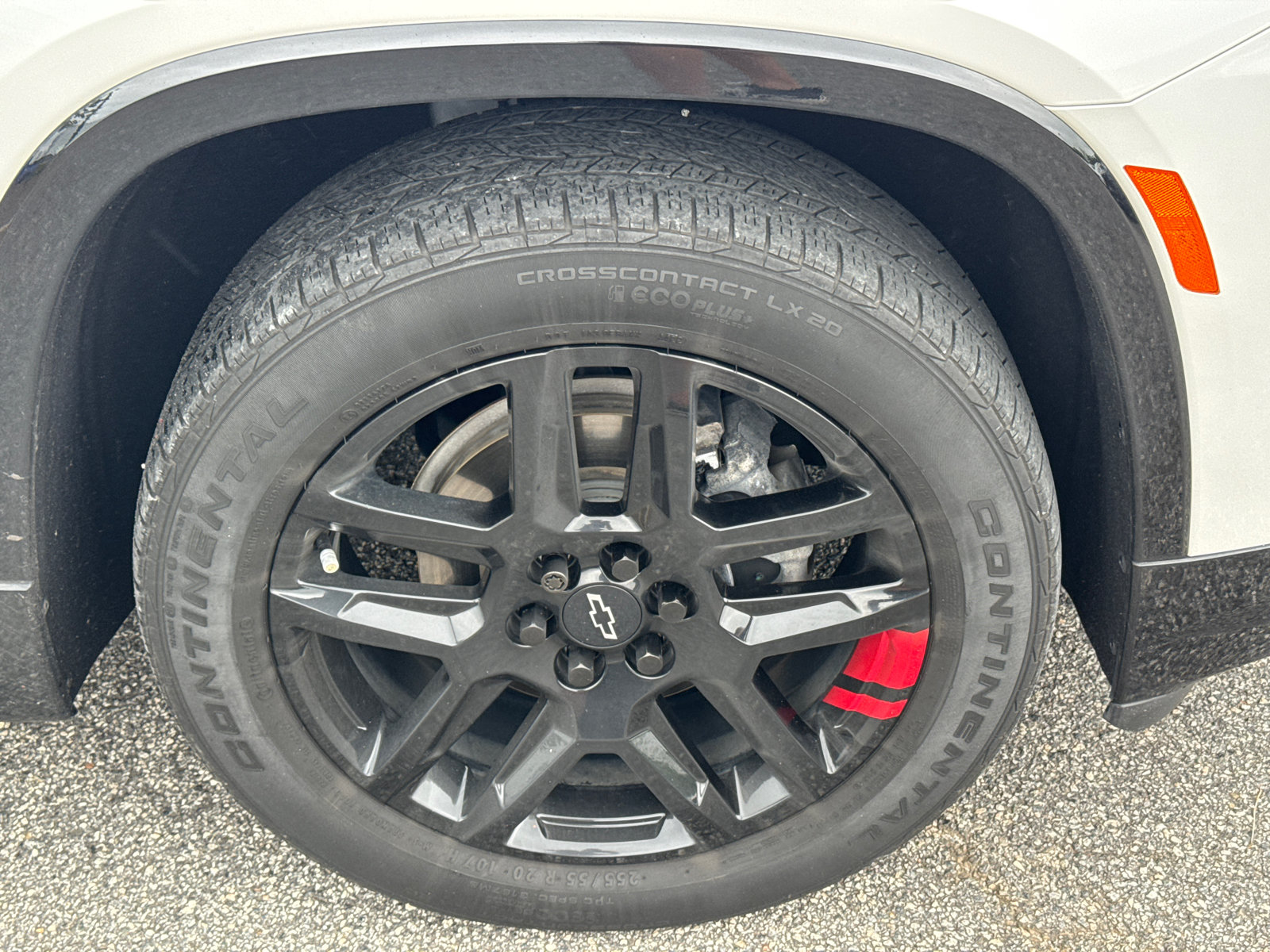 Used 2022 Chevrolet Traverse Premier w/ Redline Edition FWD image 15