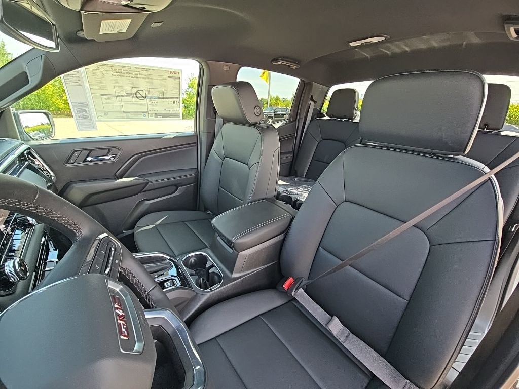 New 2026 GMC Canyon Elevation w/ Convenience Package image 33