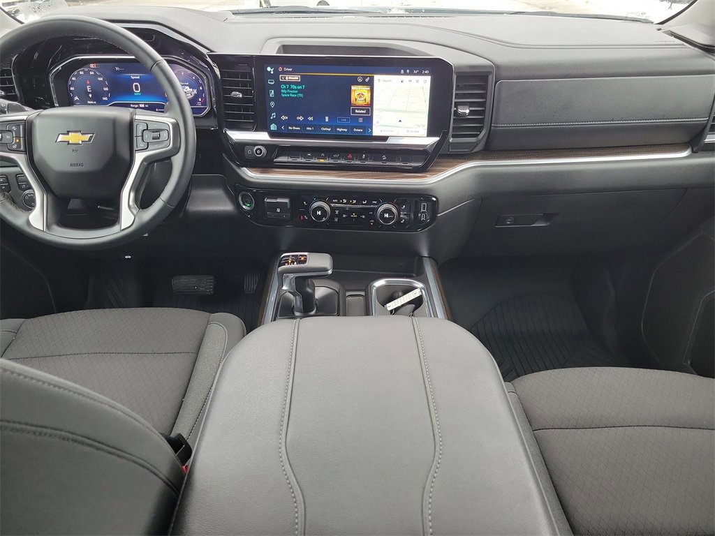 Used 2025 Chevrolet Silverado 1500 LT image 14