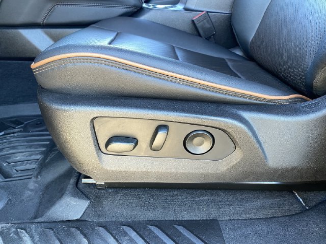 Used 2025 GMC Canyon AT4 w/ Nightfall Edition AWD/4WD image 24