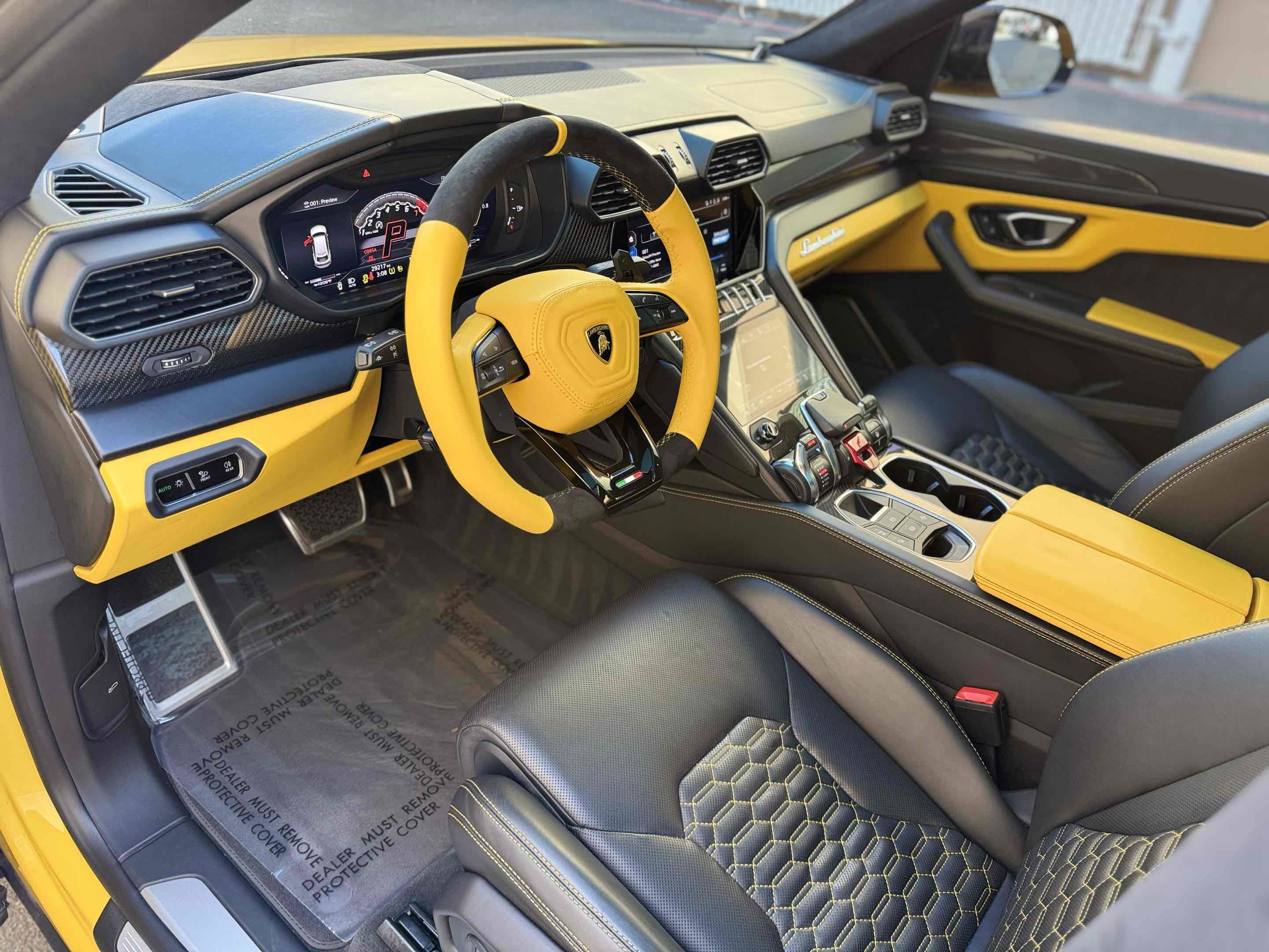 Used 2021 Lamborghini Urus image 55