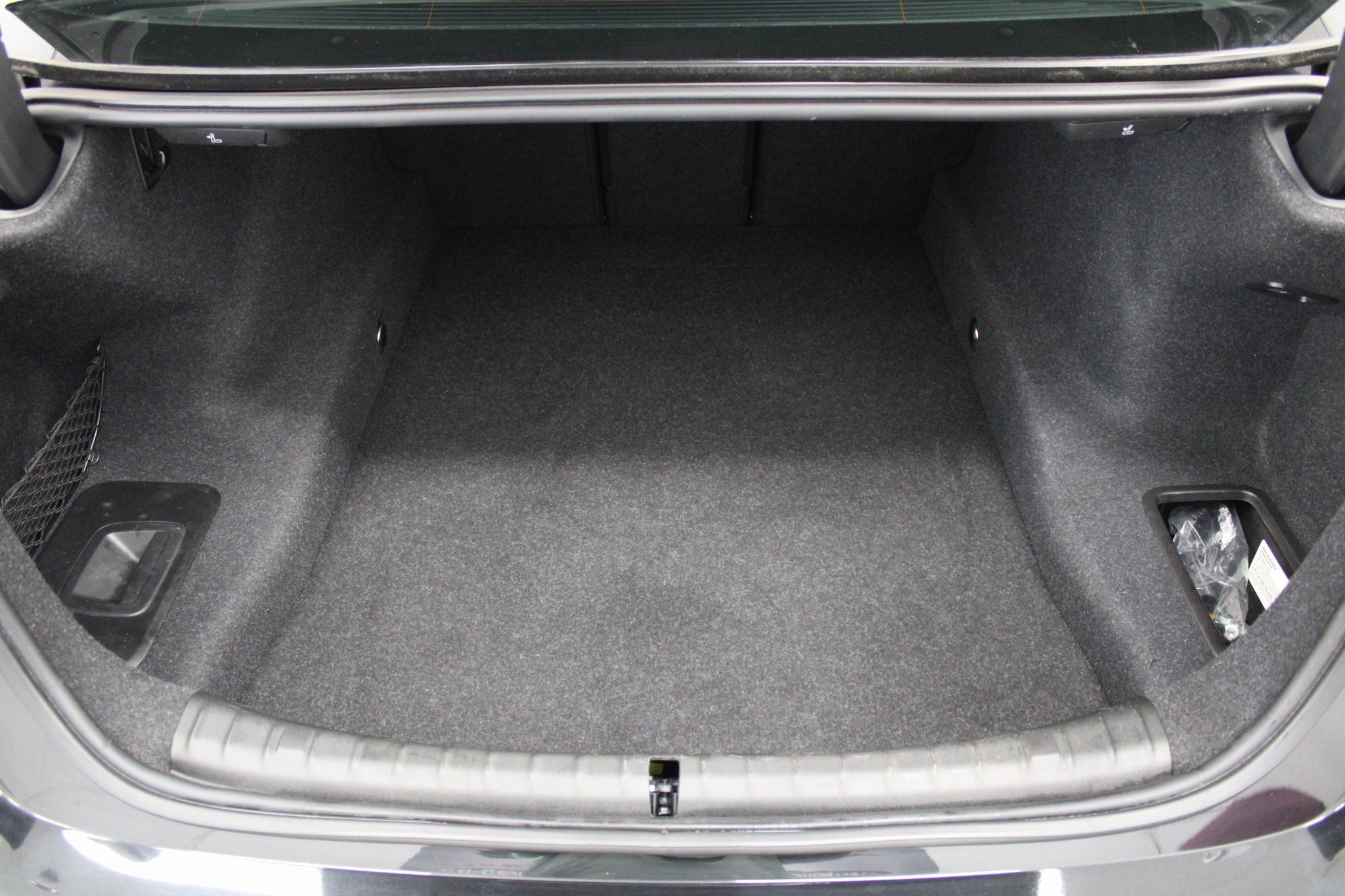 Used 2019 BMW 530i w/ Convenience Package image 24