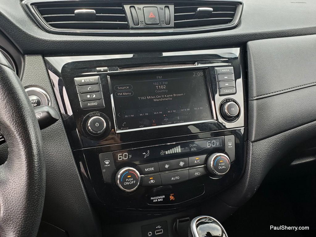 Used 2020 Nissan Rogue SV AWD/4WD image 23