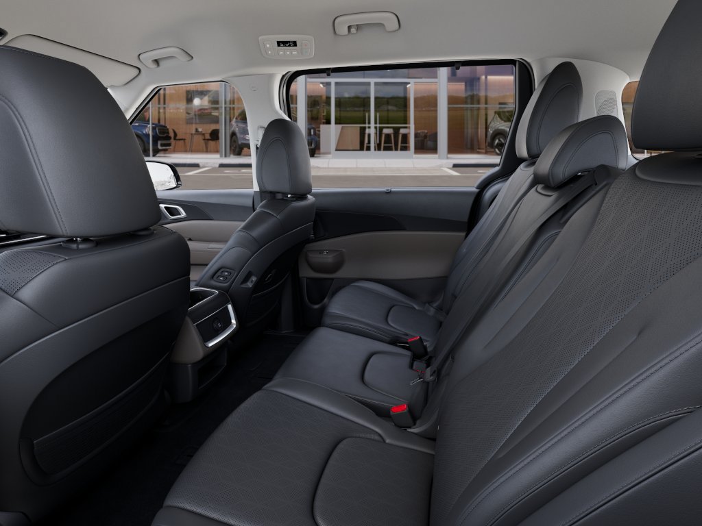 New 2026 Kia Carnival EX FWD image 18