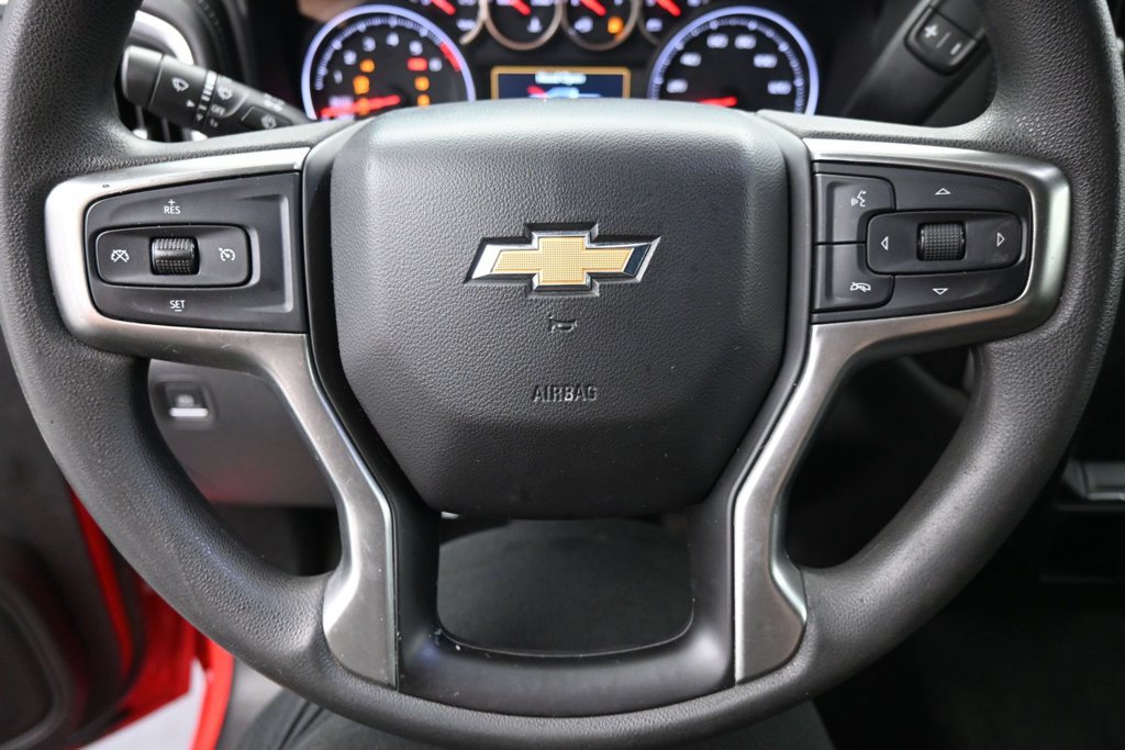 Used 2020 Chevrolet Silverado 1500 LT RWD image 16
