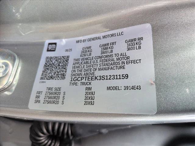 Used 2025 Chevrolet Colorado Trail Boss w/ Midnight Edition image 25