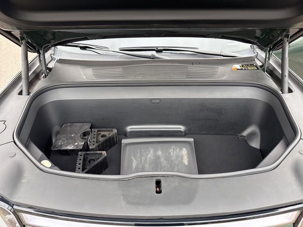 Used 2023 Rivian R1T Adventure image 25