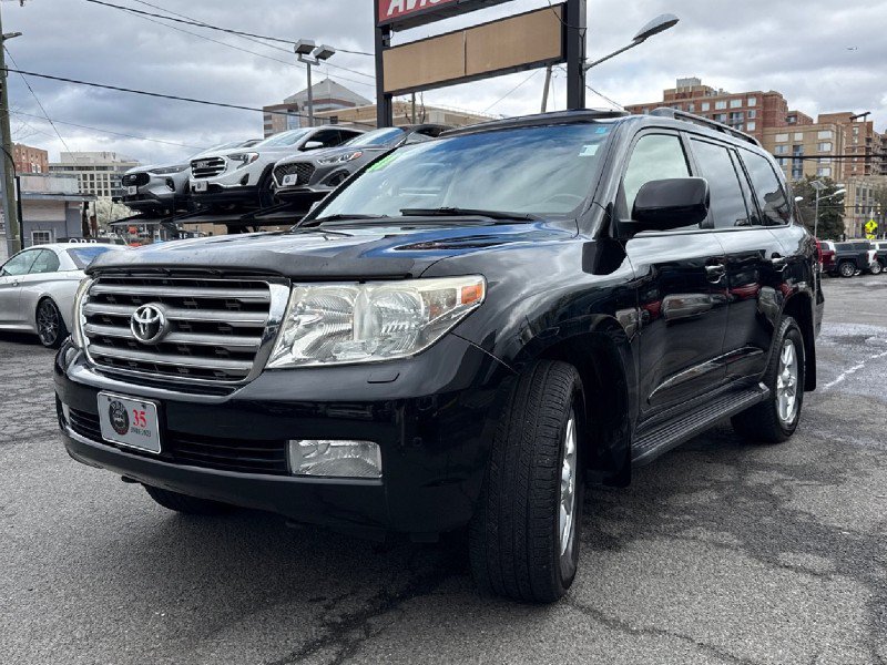 Used 2011 Toyota Land Cruiser w/ Upgrade Pkg AWD/4WD image 3