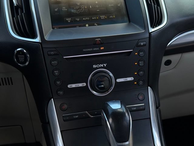 Used 2015 Ford Edge Titanium AWD/4WD image 24