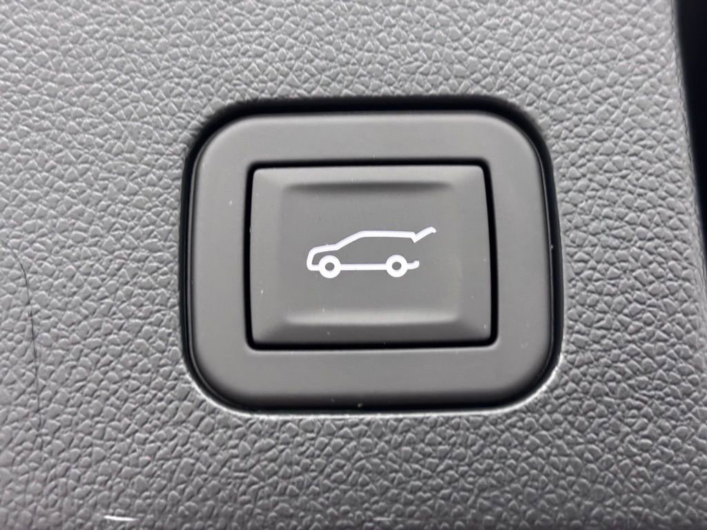 New 2026 GMC Terrain Elevation w/ Elevation Premium Package image 11