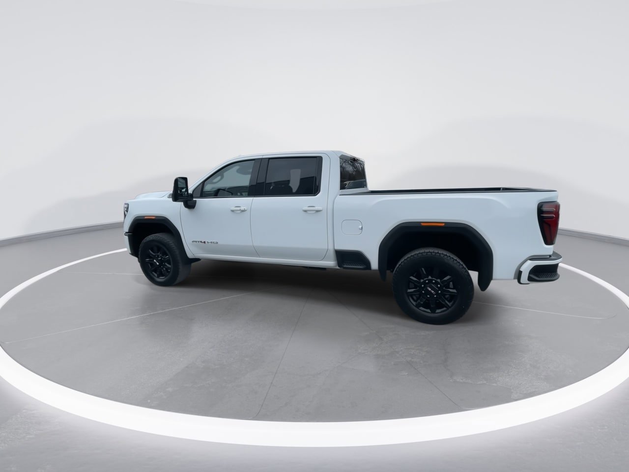 Used 2025 GMC Sierra 2500 AT4 AWD/4WD image 12