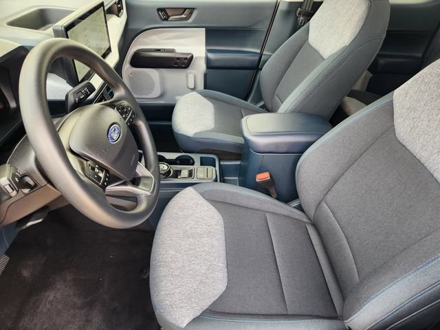 Used 2025 Ford Maverick XLT FWD image 4