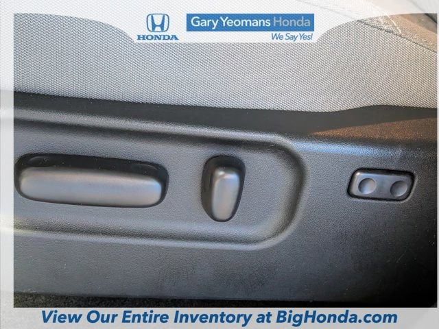 Used 2022 Toyota Tacoma SR5 w/ Technology Package RWD image 23