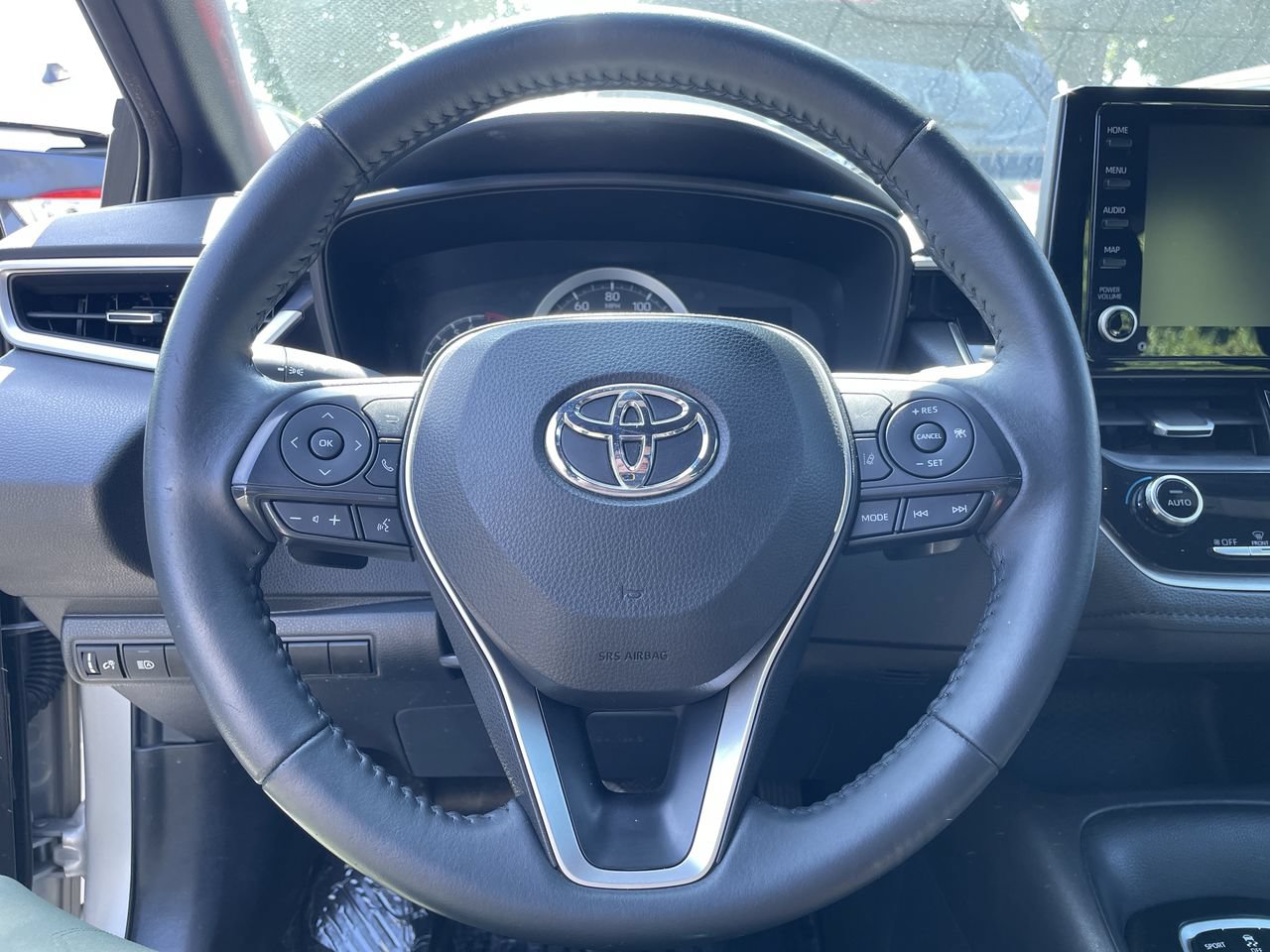 Used 2022 Toyota Corolla SE FWD image 5