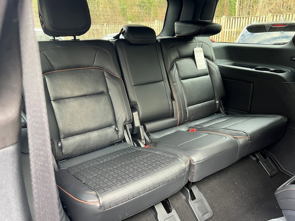 New 2026 Lincoln Navigator Black Label image 14