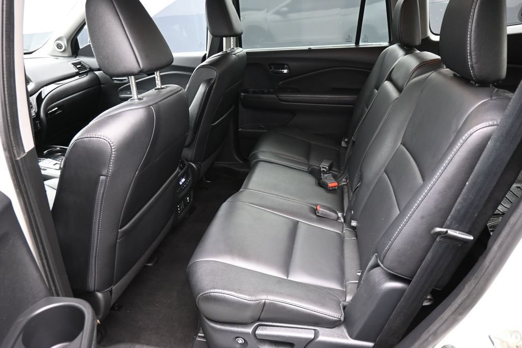 Used 2017 Honda Pilot Touring image 28