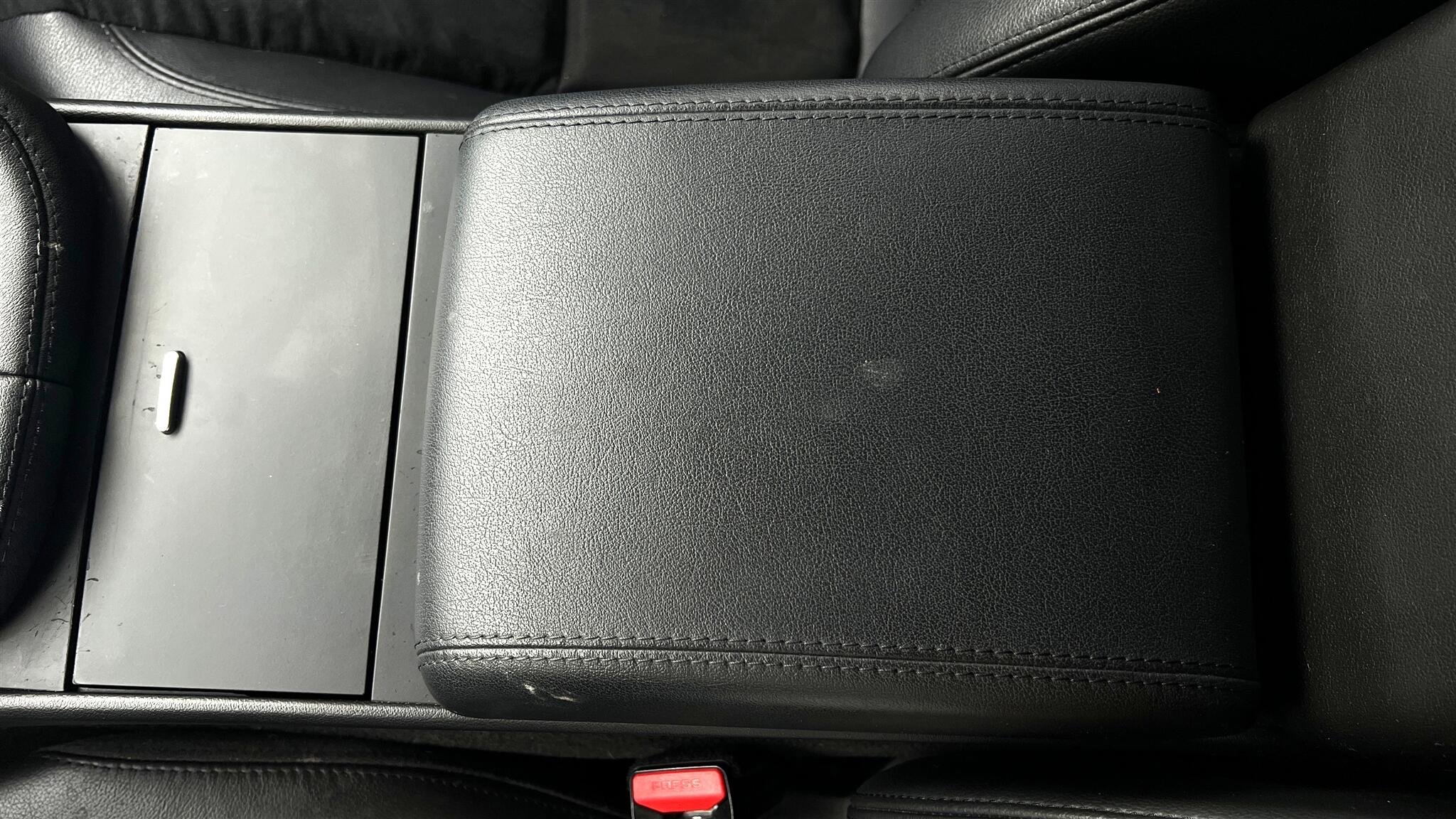 Used 2016 Jaguar F-TYPE S image 12