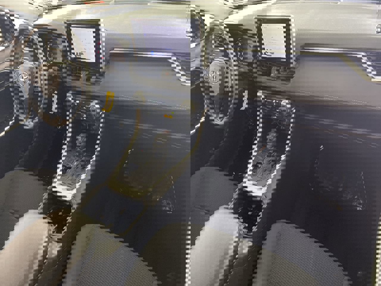 Used 2024 Toyota RAV4 LE image 25