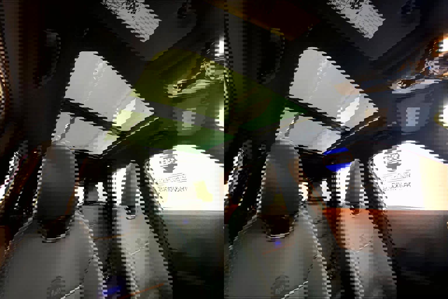 Used 2025 MINI Cooper Countryman SE w/ Comfort Package Max image 13