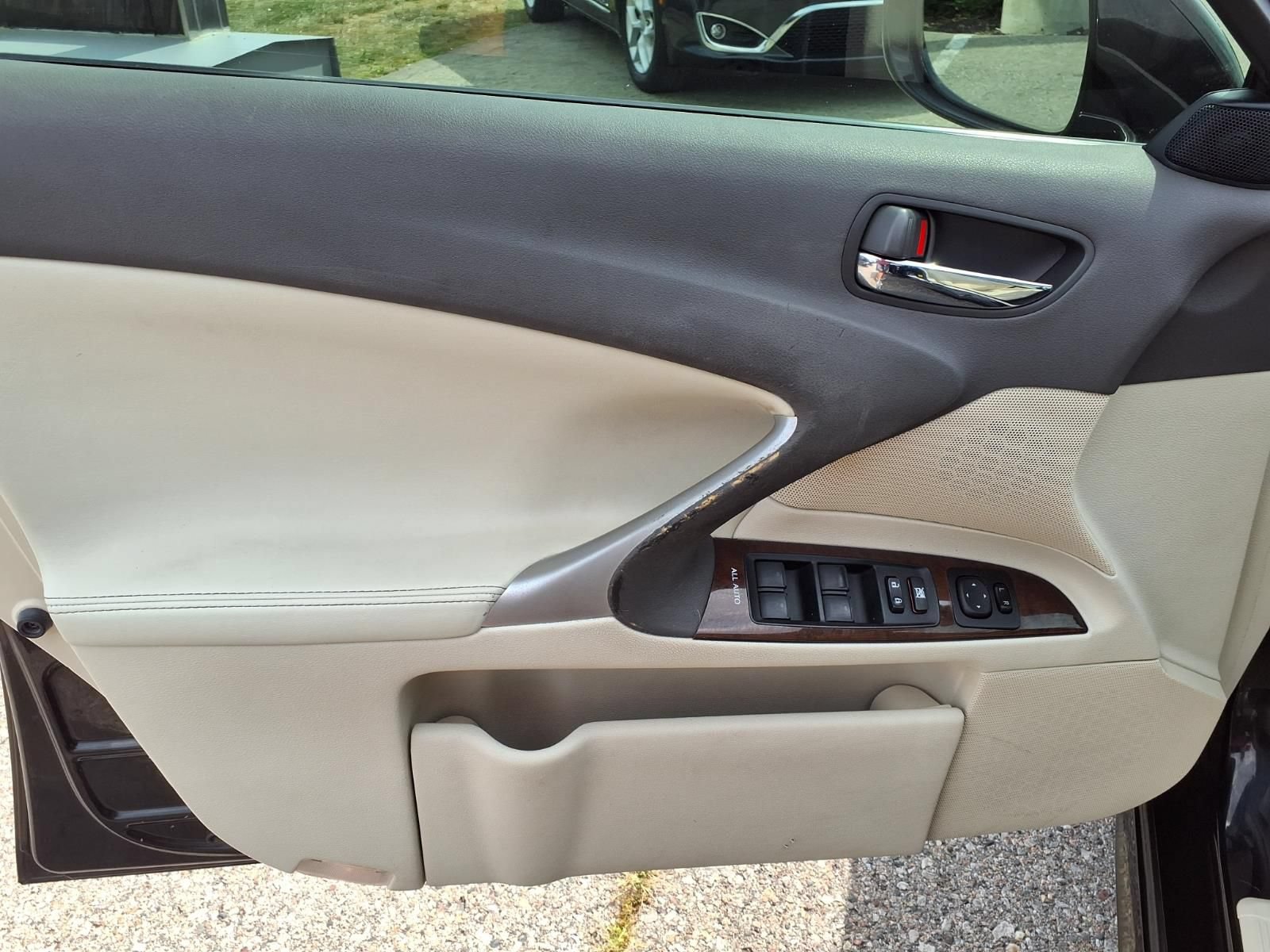 Used 2012 Lexus IS 350 w/ Premium Pkg Value Edition RWD image 15