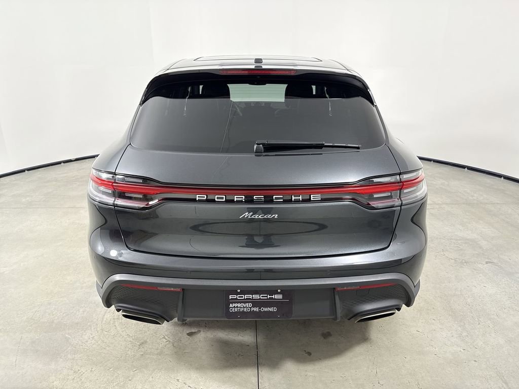 Certified 2025 Porsche Macan image 6