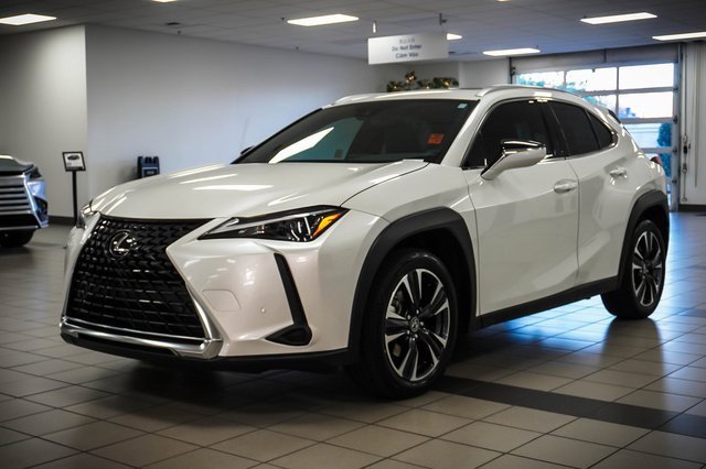 Certified 2024 Lexus UX 250h FWD image 3