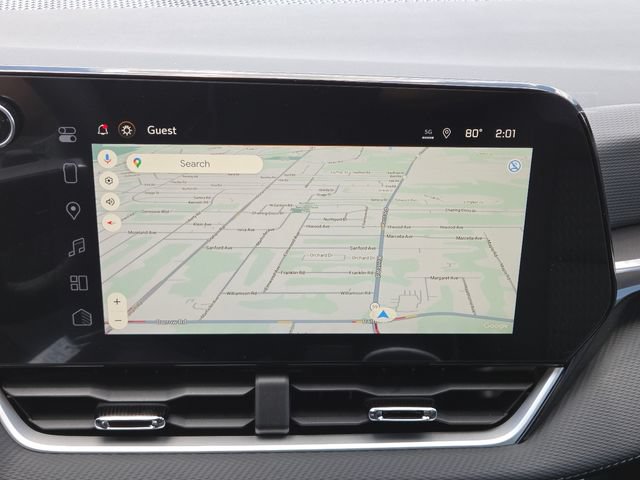 Used 2026 Chevrolet Equinox LT w/ Safety and Technology Package FWD image 3
