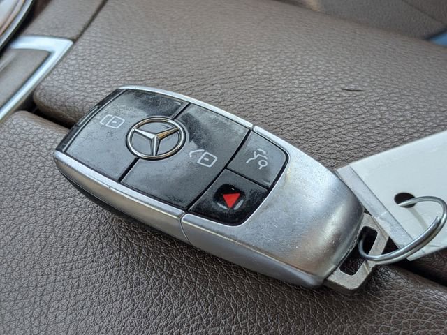 Used 2019 Mercedes-Benz E 450 E 450 image 36