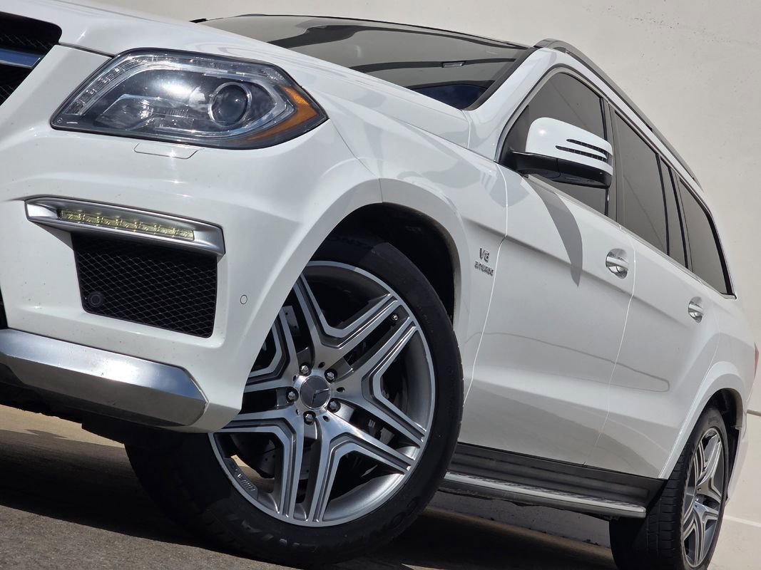 Used 2016 Mercedes-Benz GL 63 AMG 4MATIC image 8