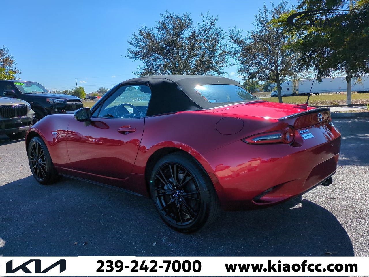 Used 2025 MAZDA MX-5 Miata Club w/ Interior Package image 7
