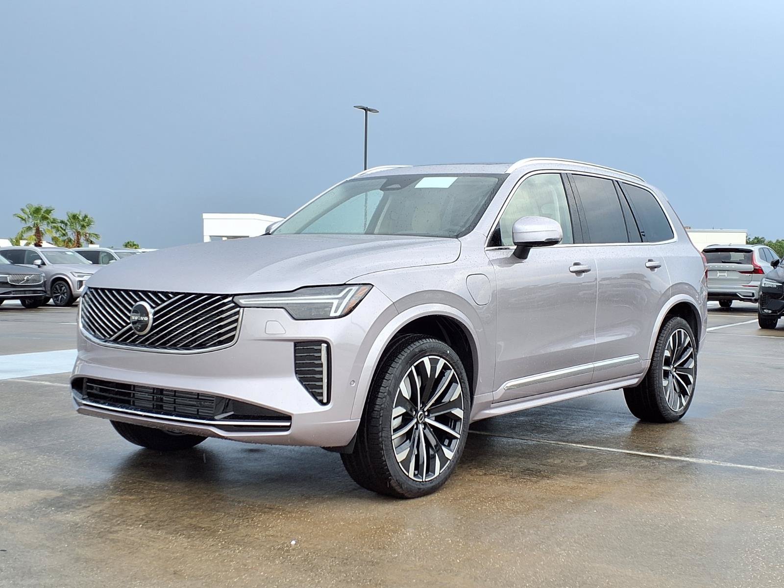 New 2026 Volvo XC90 T8 Ultra w/ Protection Package Premier AWD/4WD image 3