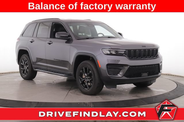 Used 2025 Jeep Grand Cherokee Altitude AWD/4WD image 1