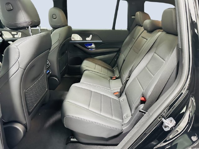 New 2026 Mercedes-Benz GLS 450 4MATIC image 7