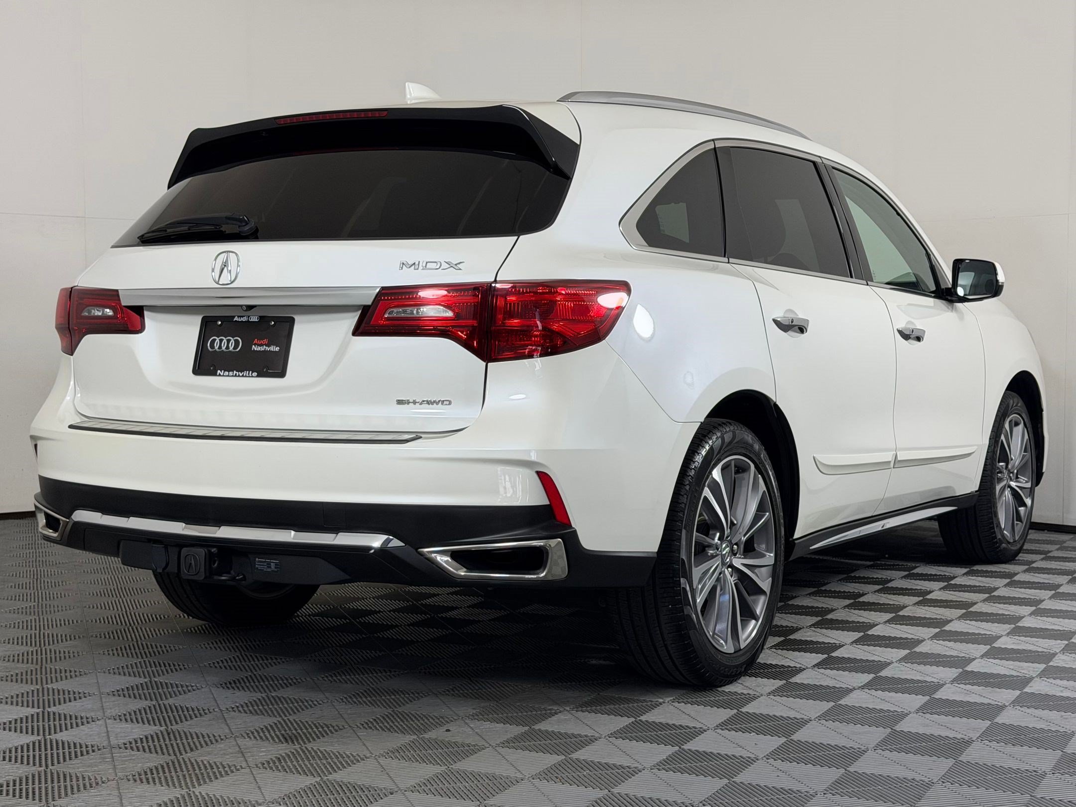 Used 2018 Acura MDX SH-AWD w/ Technology Package image 9