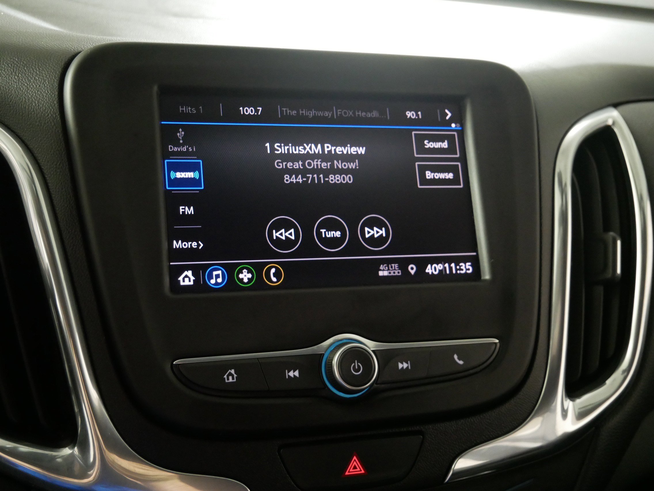 Used 2020 Chevrolet Equinox LT image 22