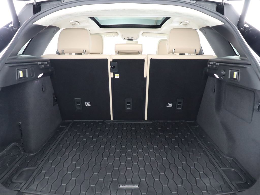 Used 2019 Jaguar F-PACE Prestige AWD/4WD image 42