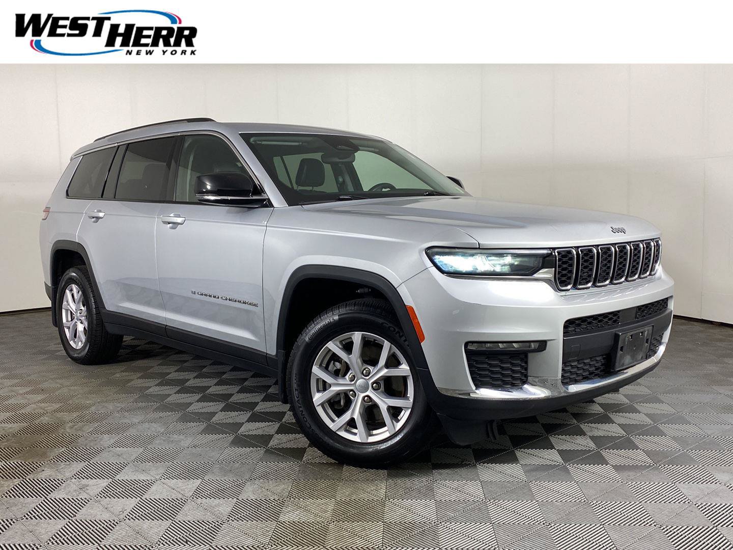Used 2021 Jeep Grand Cherokee L Limited w/ MOPAR Finishing Package AWD/4WD image 1