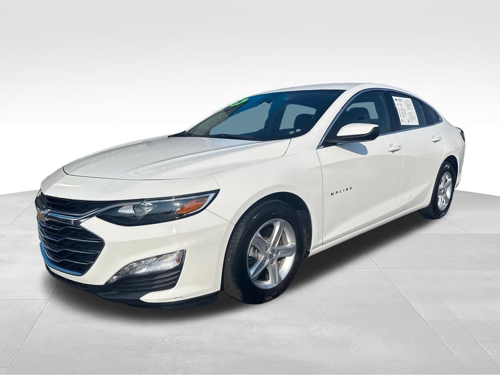 Used 2024 Chevrolet Malibu LT FWD image 2