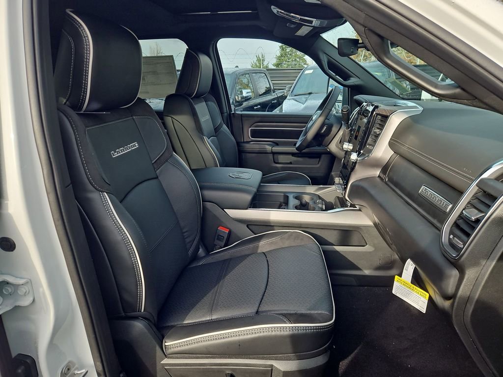 New 2026 RAM 2500 Laramie w/ Night Edition AWD/4WD image 16