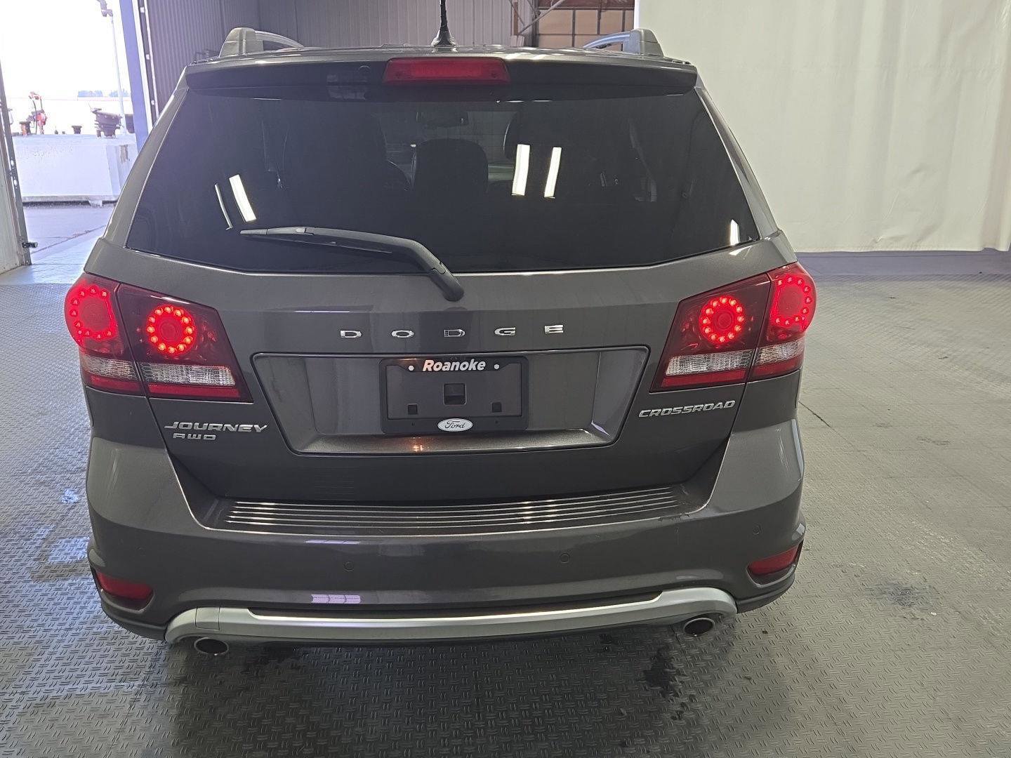 Used 2015 Dodge Journey Crossroad w/ Flexible Seating Group image 10