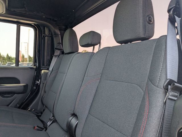 Used 2024 Jeep Gladiator Rubicon w/ Safety Group AWD/4WD image 26