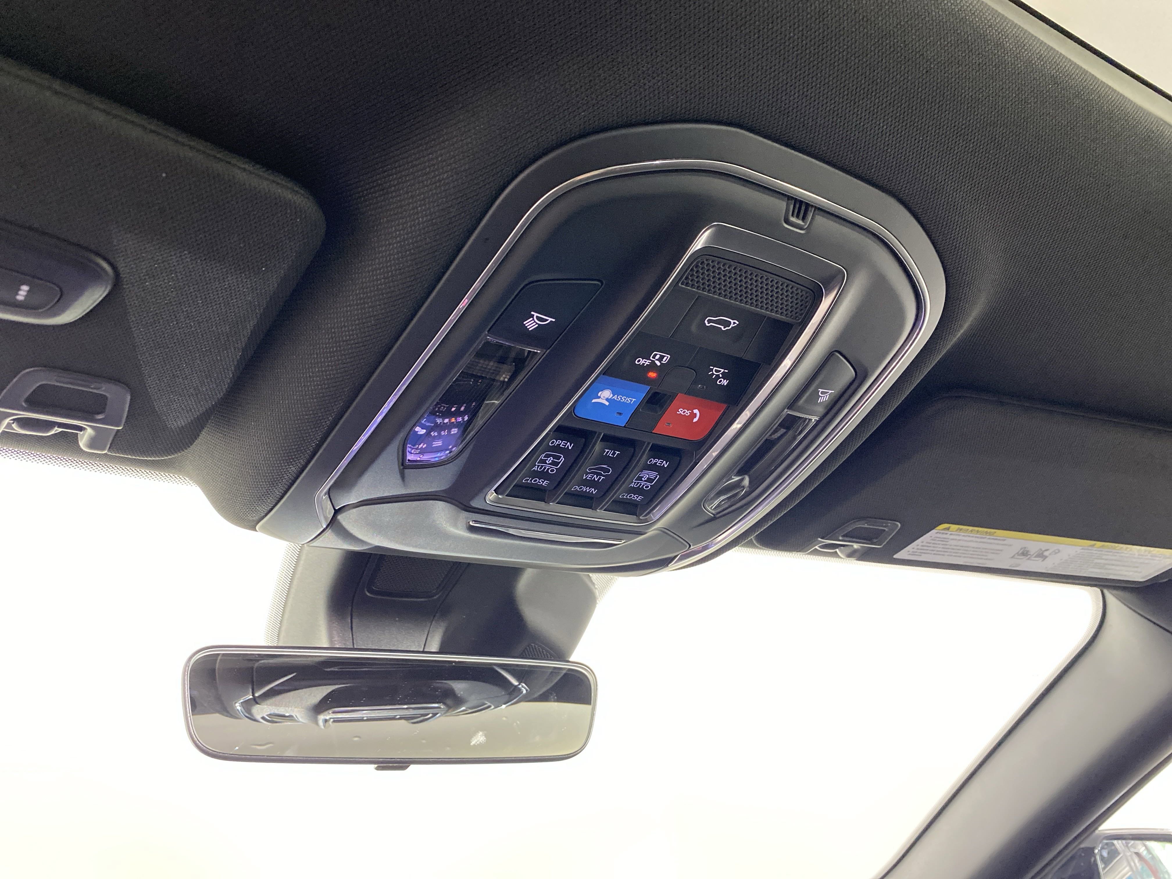 New 2025 Jeep Grand Cherokee L Limited w/ Black Appearance Package image 38