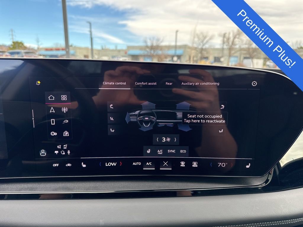 Used 2025 Audi Q6 e-tron Premium Plus w/ Premium Plus AWD/4WD image 18