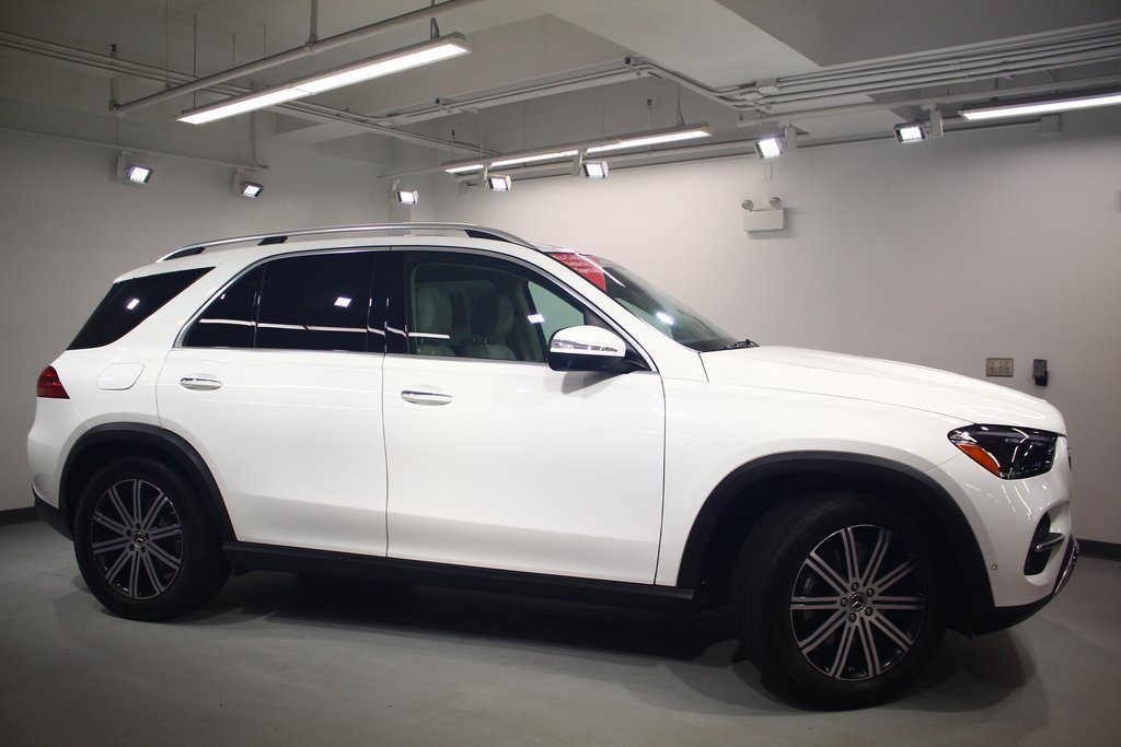 Used 2025 Mercedes-Benz GLE 350 4MATIC image 9