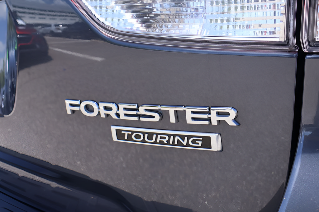 Certified 2023 Subaru Forester Touring AWD/4WD image 30