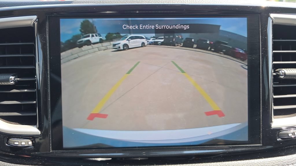 Used 2022 Chrysler Pacifica Touring-L FWD image 35