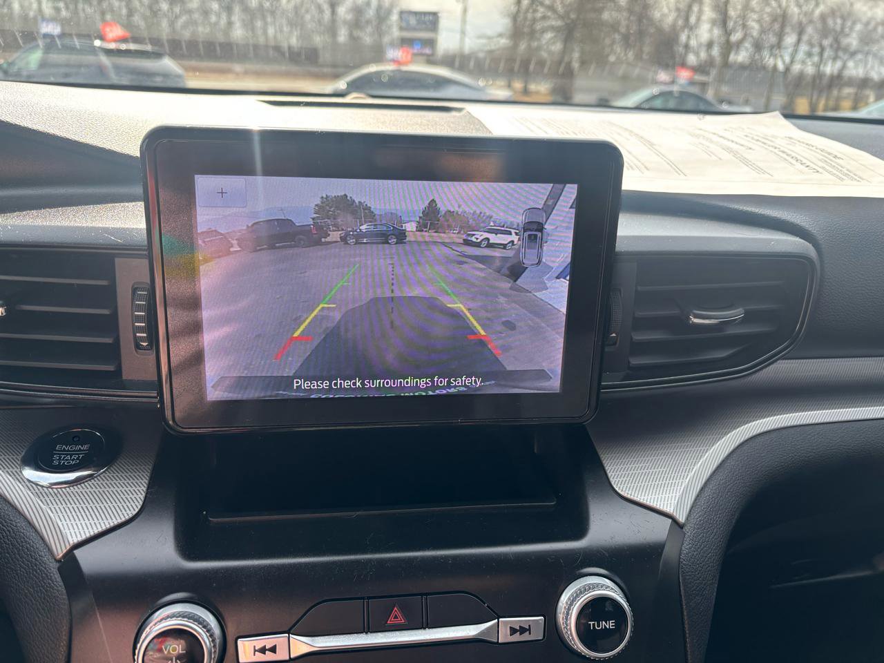 Used 2020 Ford Explorer XLT w/ Comfort Package image 16