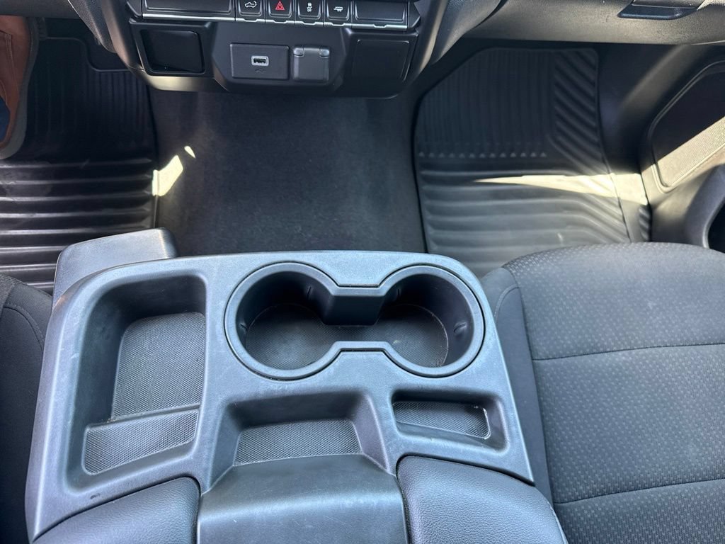 Used 2020 Chevrolet Silverado 1500 Custom w/ Custom Value Package RWD image 23
