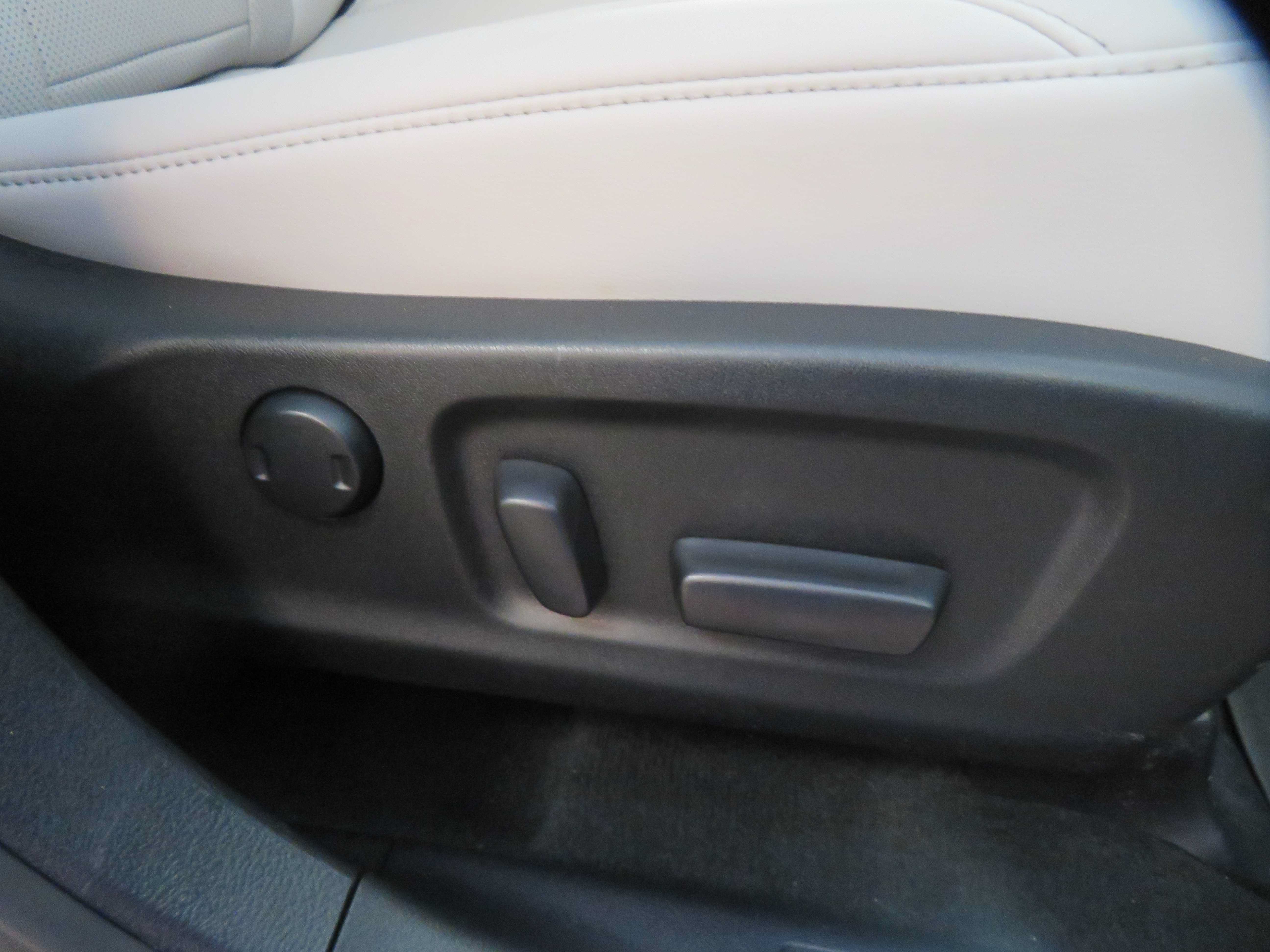 Used 2020 Lexus RX 350 AWD w/ Premium Package image 27