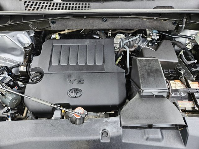Used 2015 Toyota Highlander Plus FWD image 23